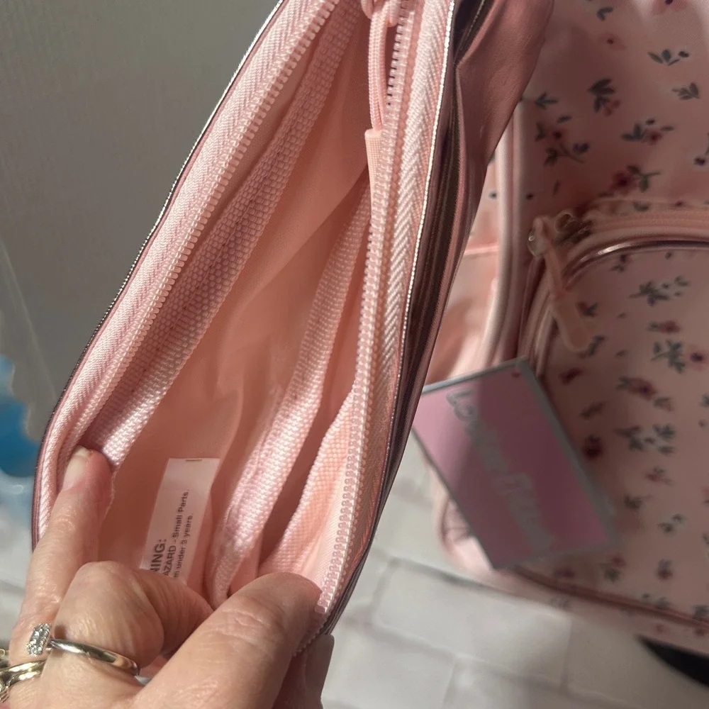 Locker Club Pink Floral Backpack Headphones and Pencil Case 3‎ Piece Set New